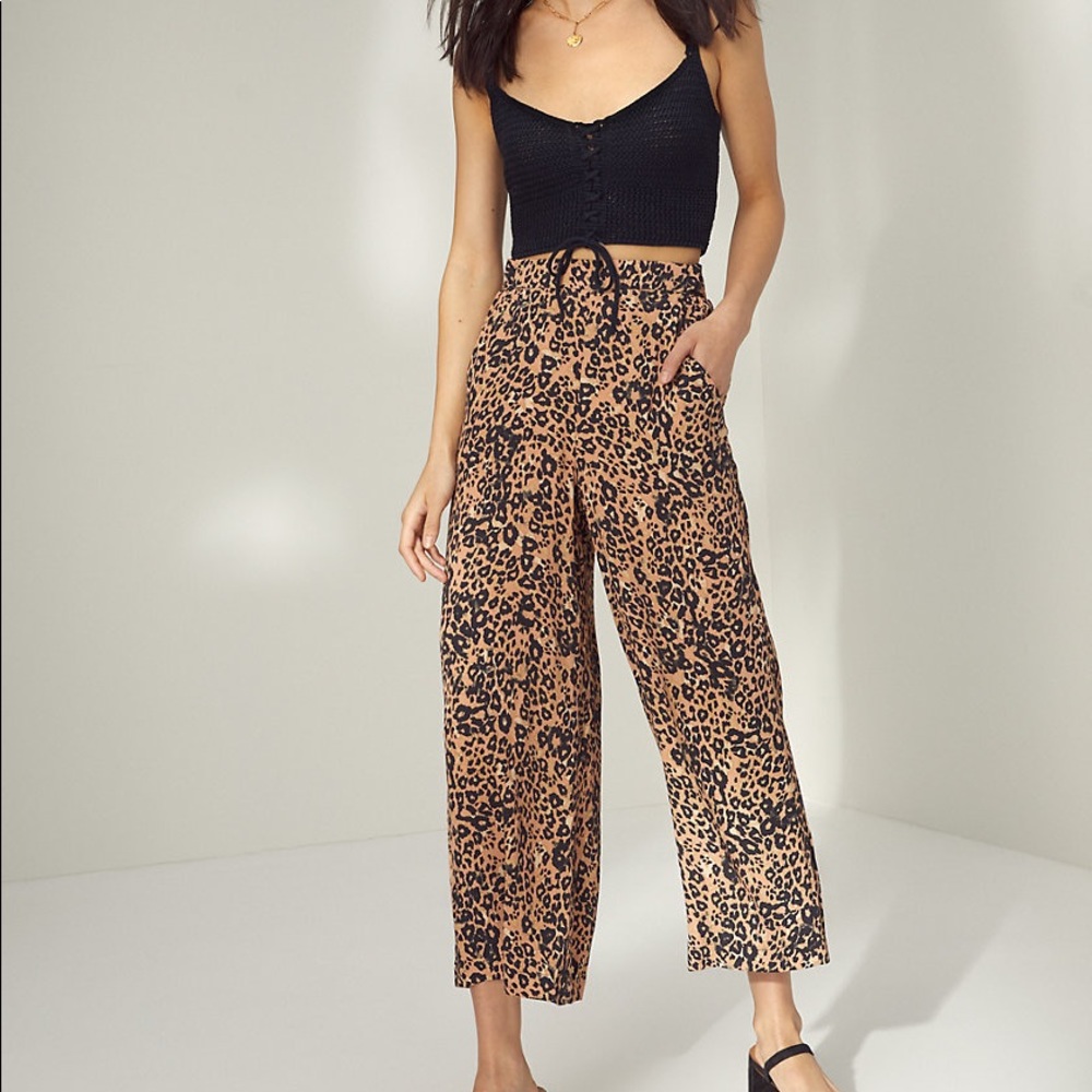 NWT Aritzia Wilfred Faun pant
